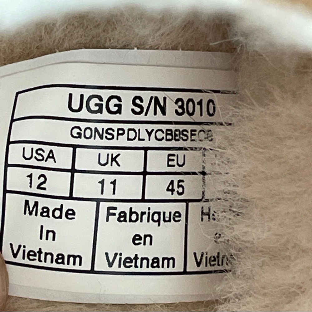 UGG Kenton Slippers Shoes Leather Sheepskin Fur NEW Mens 12 - Picture 3 of 8